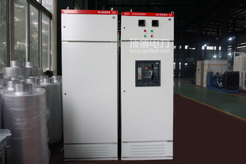600KW柴油發(fā)電機組深?？刂破?/></p><p><strong>600KW柴油發(fā)電機組深?？刂破骷夹g(shù)參數</strong><br/></p><!----><!--0ff67f539606fb6a--><table width=