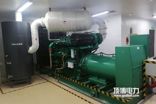 康明斯全自動(dòng)柴油發(fā)電機