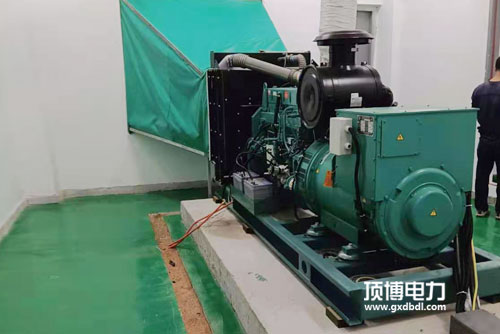 3個(gè)方法保護你的500kw柴油發(fā)電機散熱器免受人為損害！